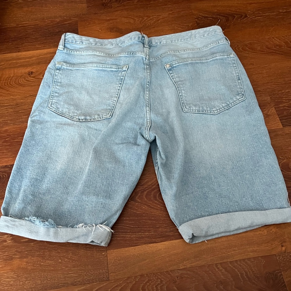 Mens H&M Slimfit denim shorts 34